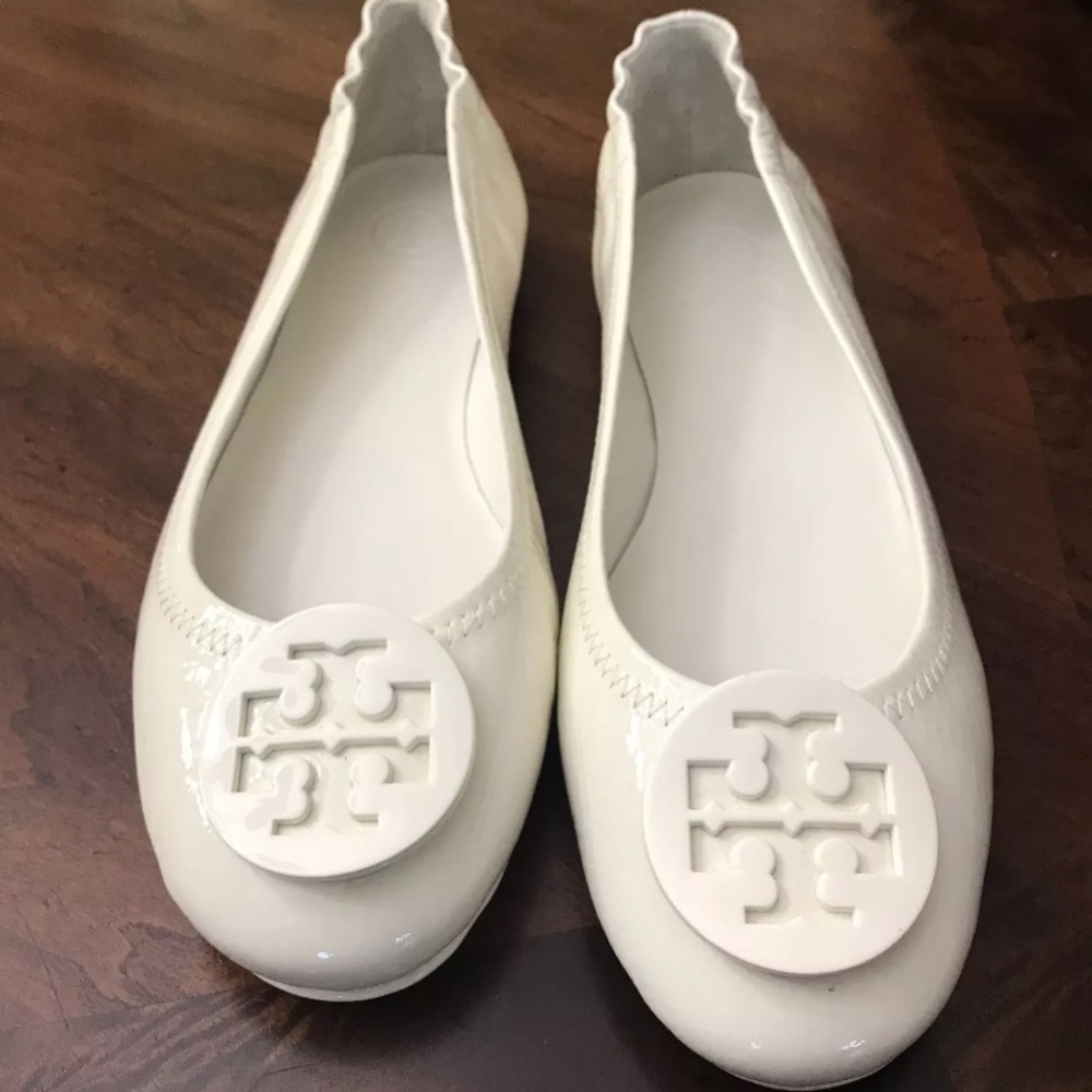 Tory Burch white flats 8.5